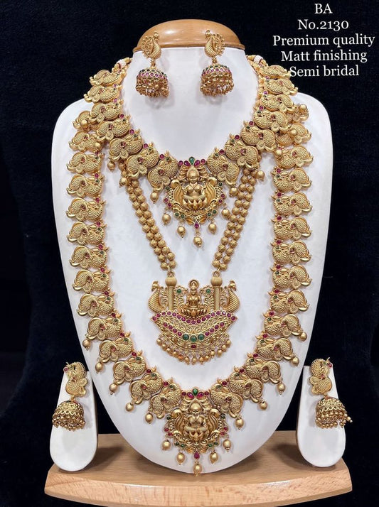 Elegents Offer Buy 1 Get One Golden Necklace