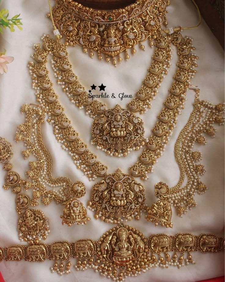 Tharini Jewellery Combo Set With Antique Look