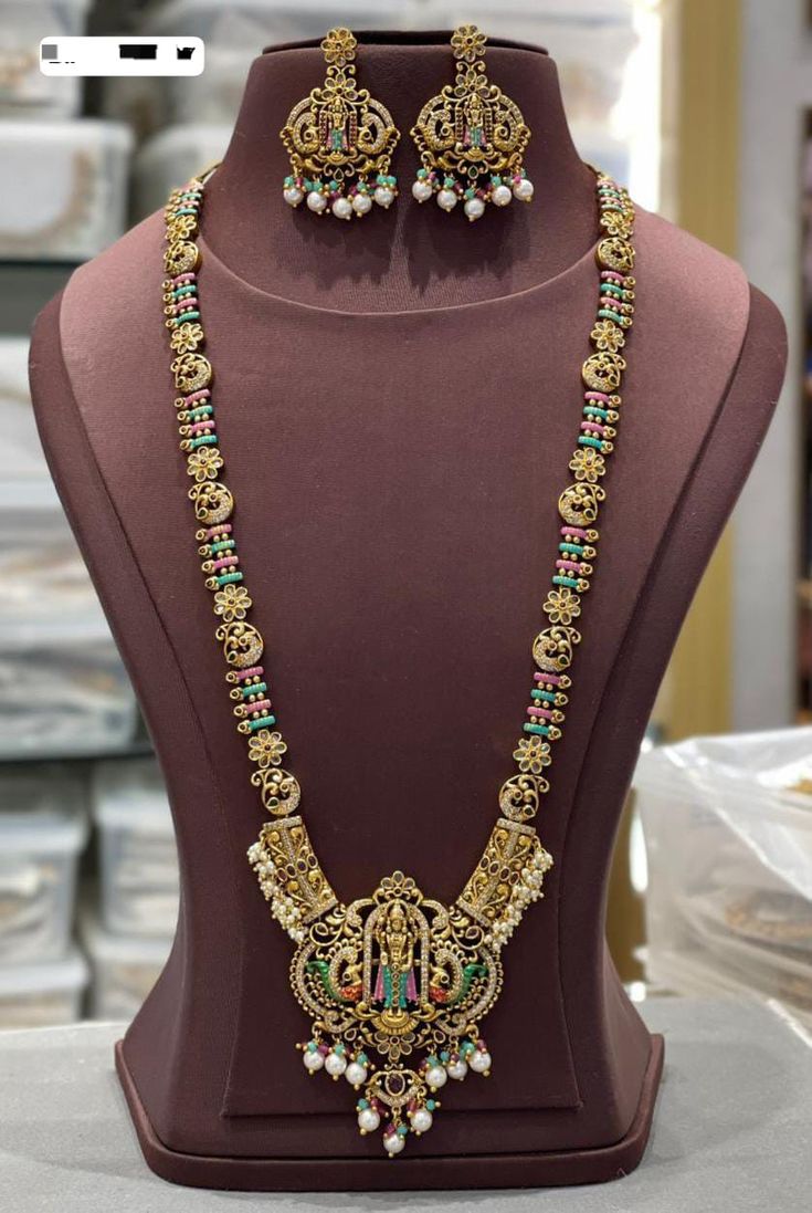 Kemp and Glow Buy 1 Get Offer Necklace Set